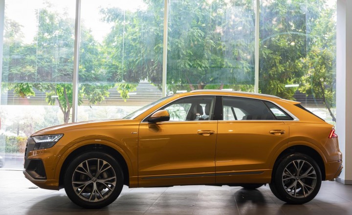 audi-q8-than xe